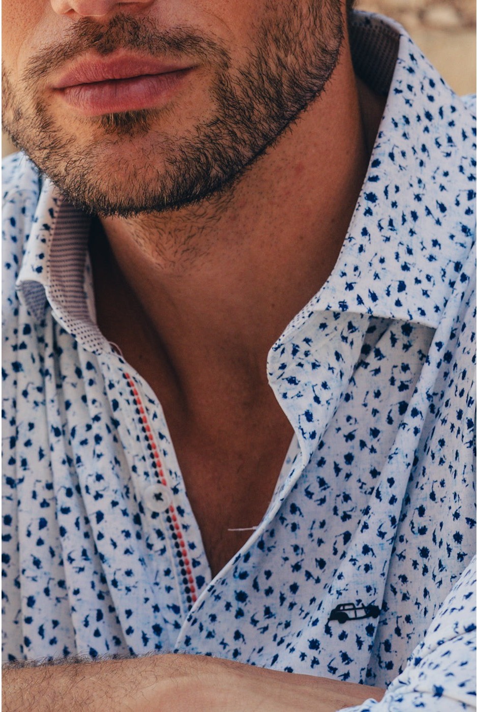 Camisa hombre regular fit estampada azul no plancha  | mister dandy