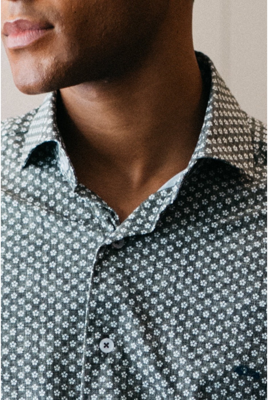 Camisas estampada flores que no plancha bielástica| mister dandy