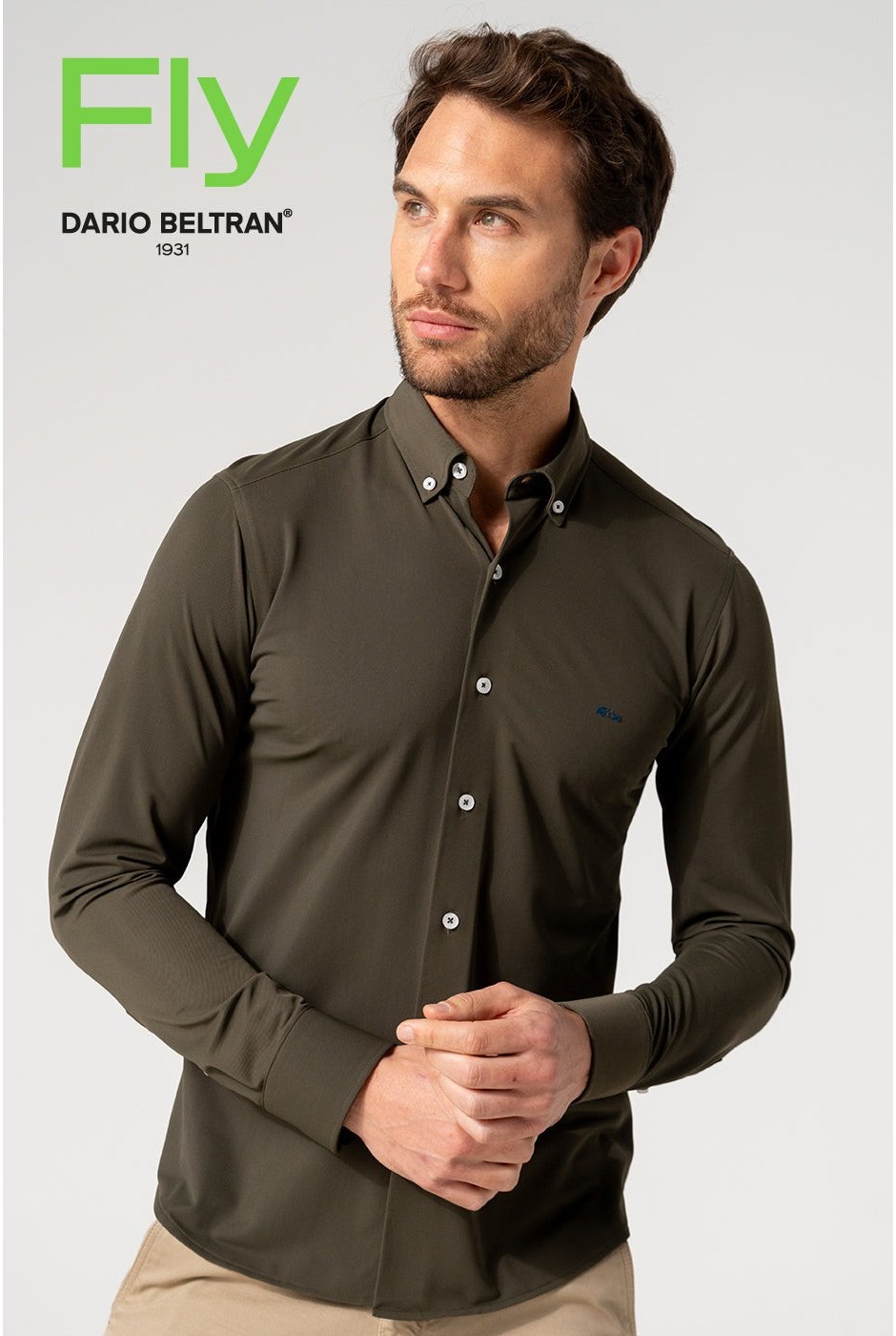 Camisa bielástica regular fit falso liso caqui