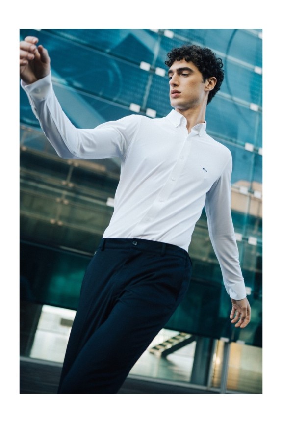 Camisa blanca bielástica regular fit falso liso no plancha | mister dandy